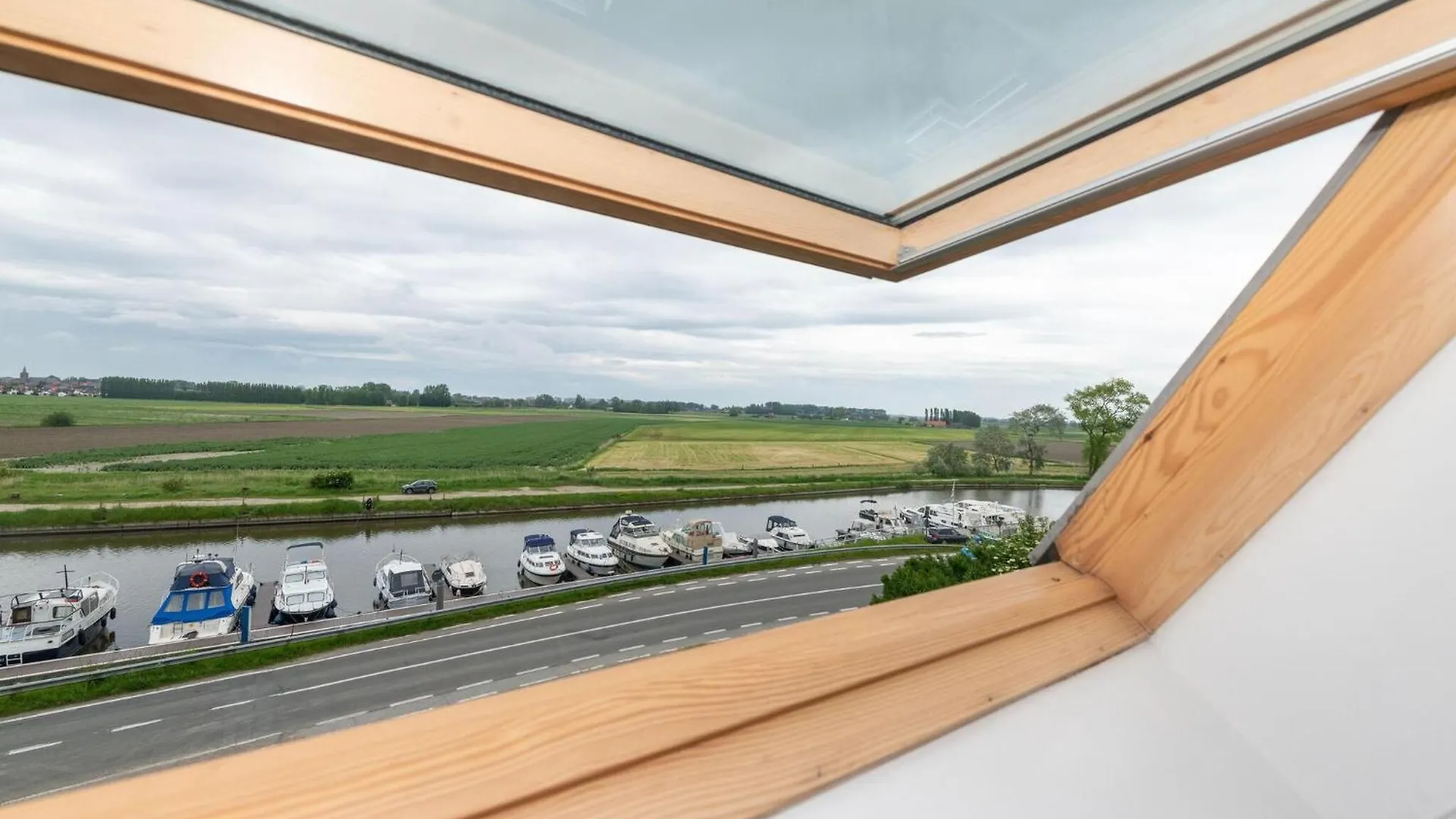 Beautiful Duplex Apartment With Fantastic Views Nieuwpoort 0*,  Belgium